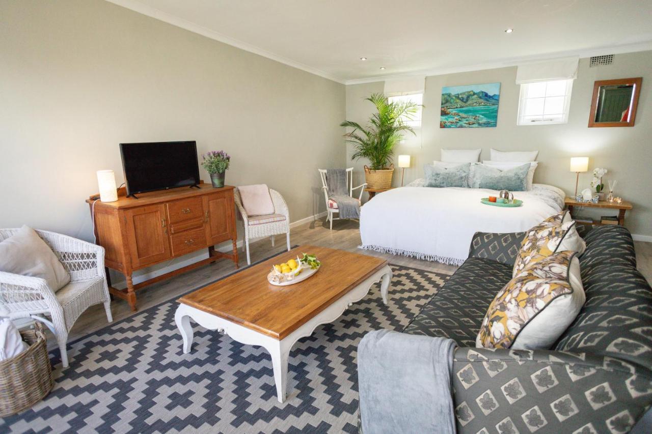 Goozi Garden Cottage Hermanus Bagian luar foto